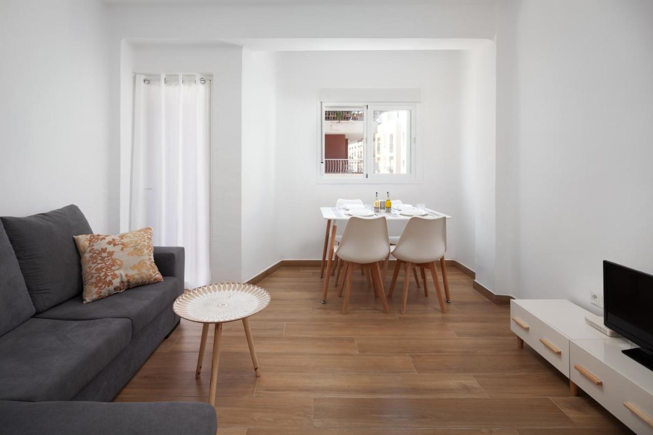 Apartamento Nuria Torre Del Mar Extérieur photo
